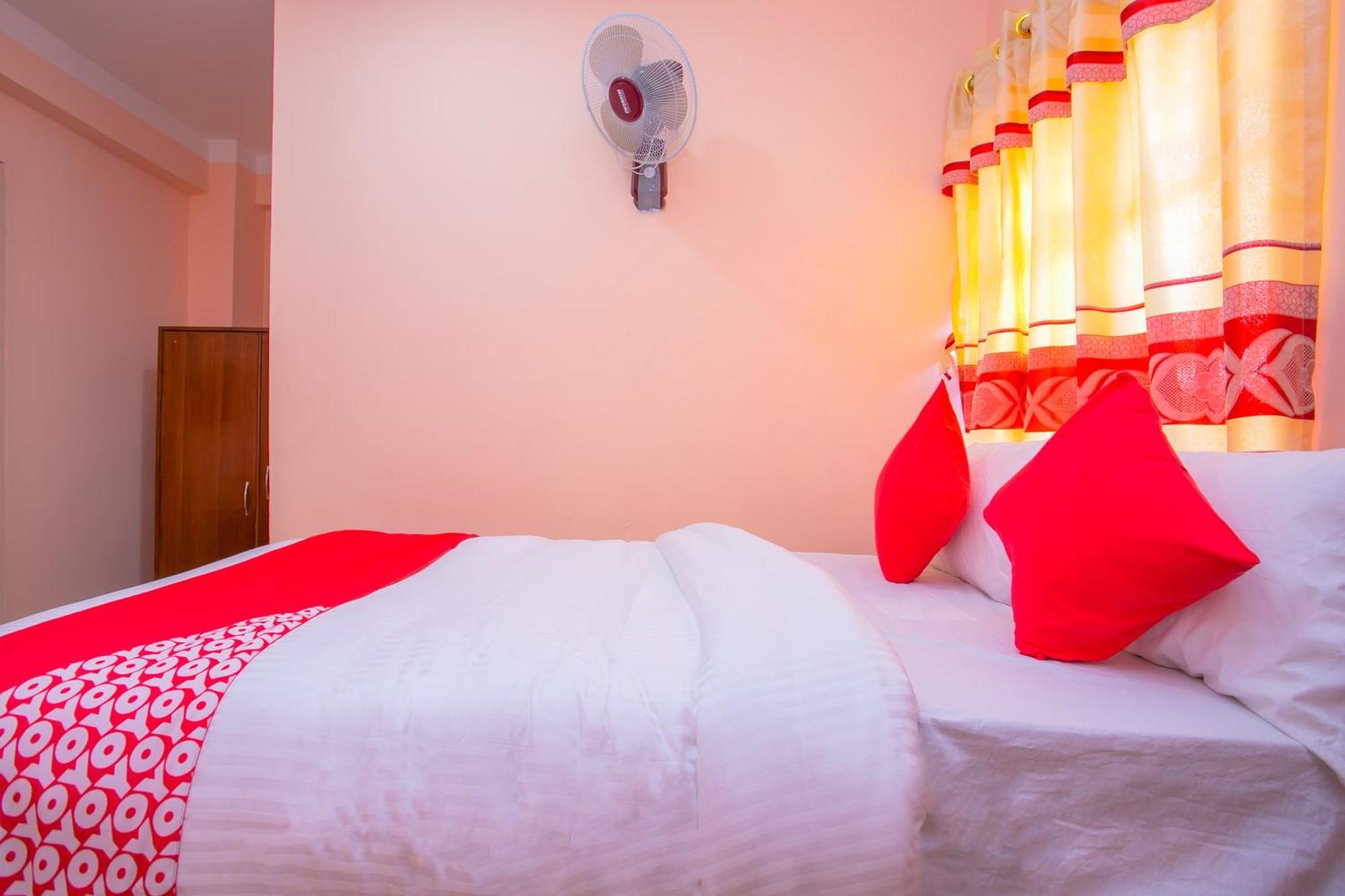 Oyo 589 Hotel Trimurti Katmandu Dış mekan fotoğraf