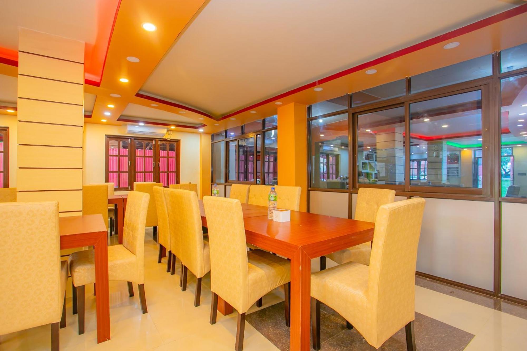 Oyo 589 Hotel Trimurti Katmandu Dış mekan fotoğraf